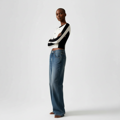 Urban Sleek Figure Knit